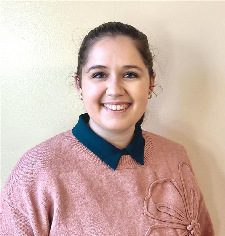 Bio – Katelyn Winner